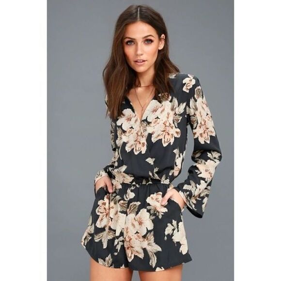Lulus Pants - Lulu's Floral Romper  